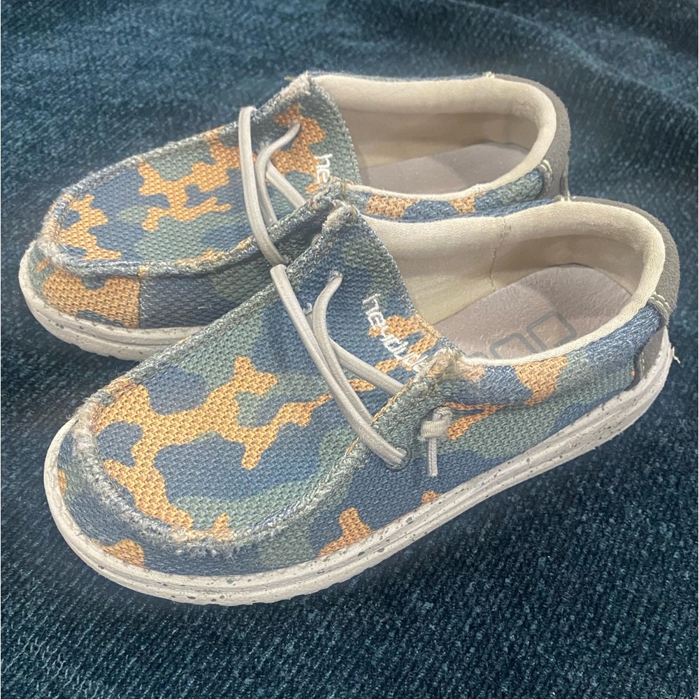 Hey Dude slip on shoes. Size youth 11